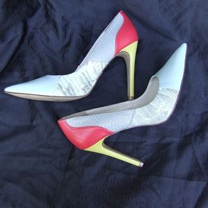 Rock & Republic Deliah color block snakeskin heels